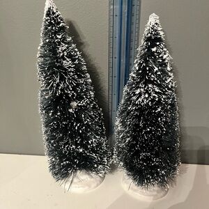 Lemax Bottle Brush Trees 2 8in 9 In flocked